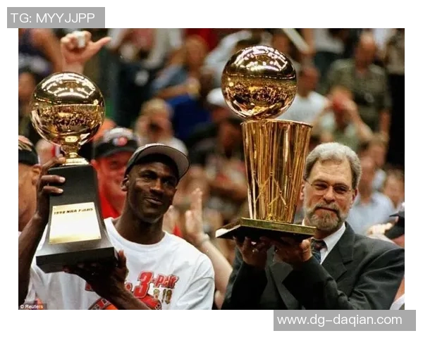 足球场上的6号传奇球员:从贝肯鲍尔到现役巨星的辉煌历程 足球场上的6号传奇球员:从贝肯鲍尔到现役巨星的辉煌历程